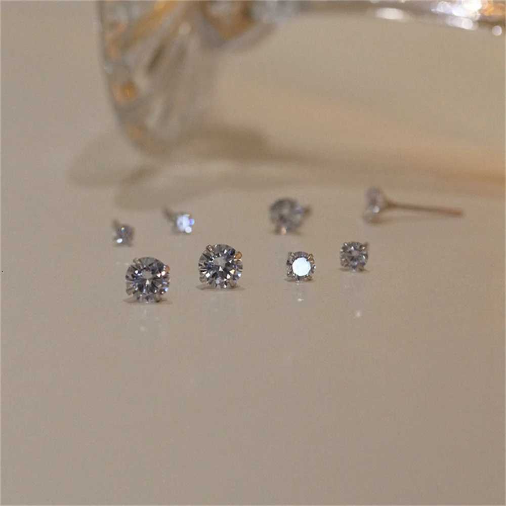 Mens Zircon Silver Color Stud Earrings Hip Hop Rhinestone Earrings for Women Mens Street Jewelry Elegant Fashion Accessories XJ250718
