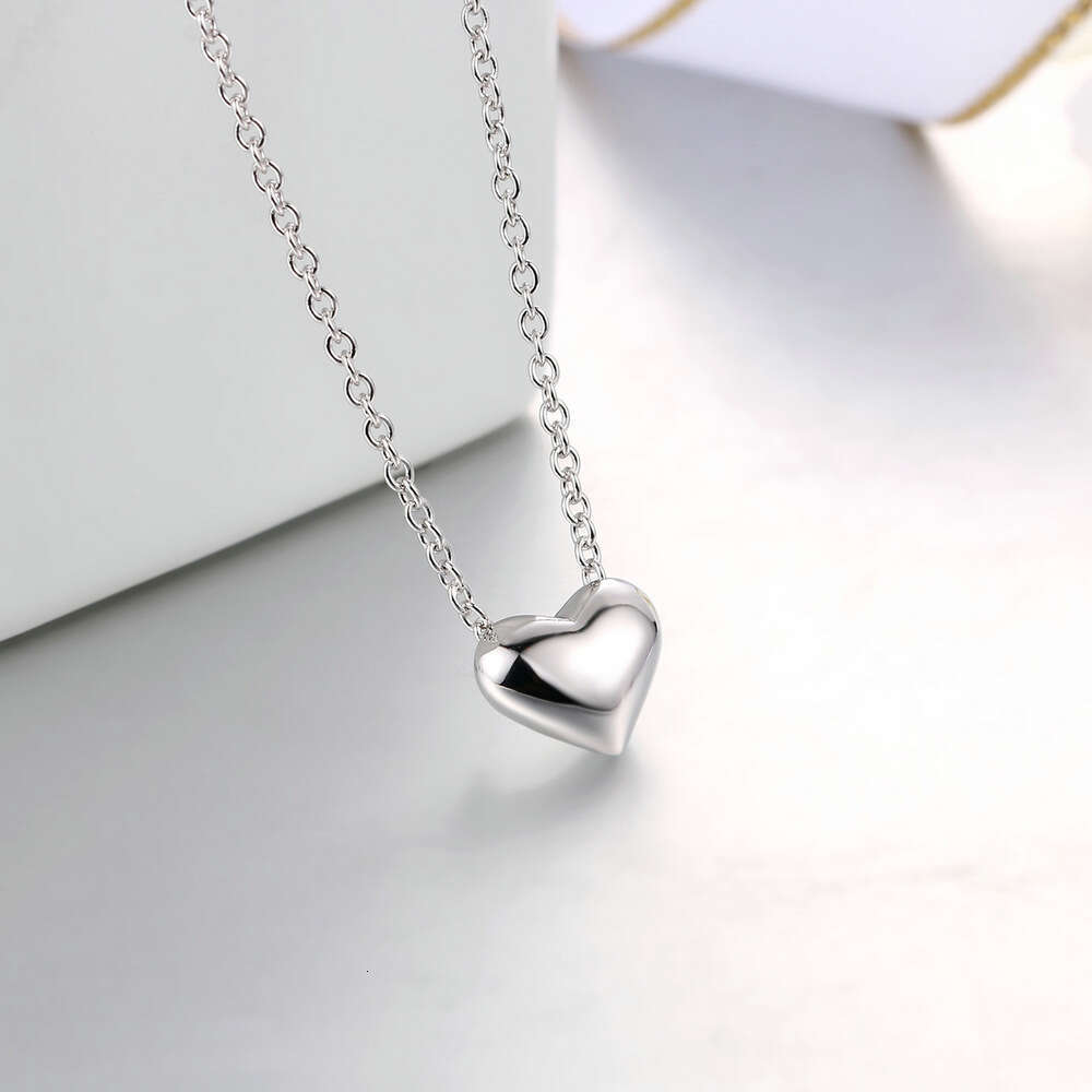 Hot Selling Heart Chain Necklace Simple Polished Platinum Plated Hand Jewelry