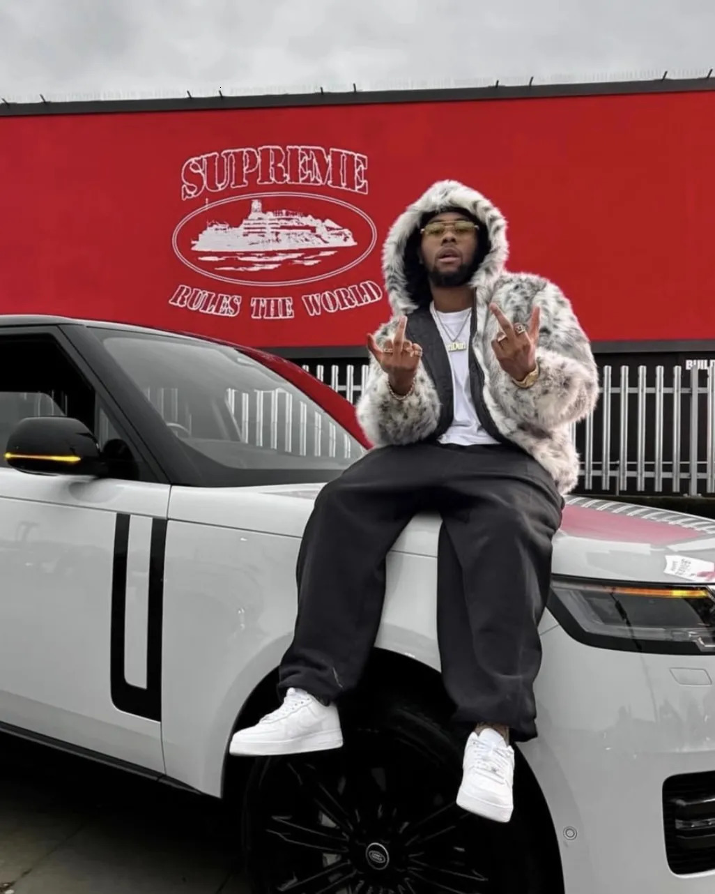 Mauroicardi Winter Cool Handsome Colorful Thick Warm Hairy Faux Fur Coat Men with Hood Clothes Fluffy Jacket 250715