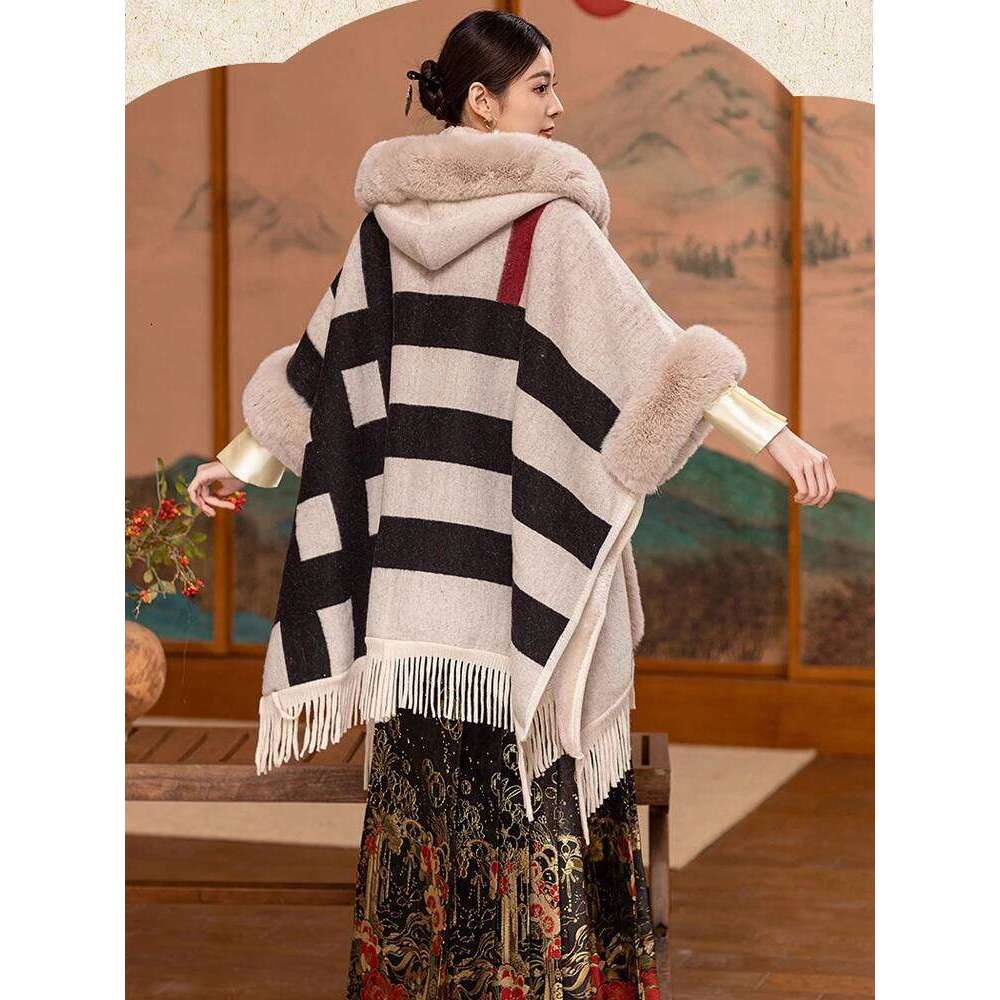 Designer Clothing Fashion Comfort Faux Fur Wool Blends Cape Coat Hood Women Winter Long Loose Thicken Lining Warm Cardigan Outerwear Wraps Fashion