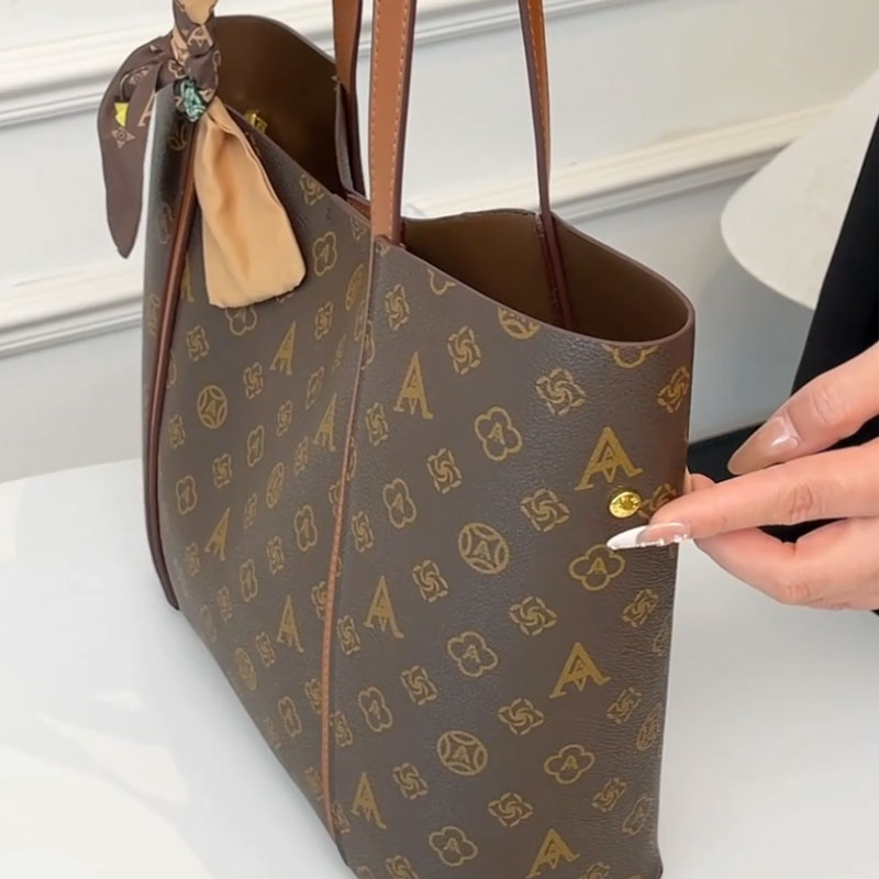 Multi-functional brown women's large-capacity handbag new fashion shoulder tote bag with PU lining, suitable for weekend trips