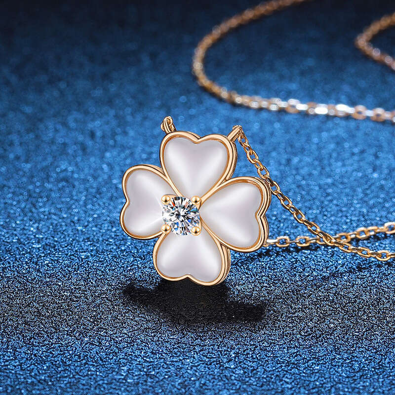 New Product S Sterling Sier Female Moissanite Pendant Natural White Fritillary Lucky Four-leaf Clover Necklace 4eb