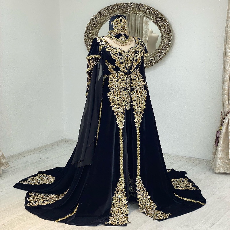 Luxury Black Turkish Prom Dress 2025 Gold Lace Long Sleeve Saudi Abaya Evening Dresses Beaded Ottoman Formal Moroccan Muslim Party Vestio De Novias