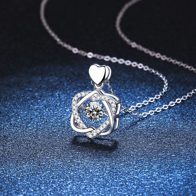 S Pure Sier Pendant Valentine's Day Beating Heart Collarbone Chain 520 for Women 50 Points Moissanite Necklace df5