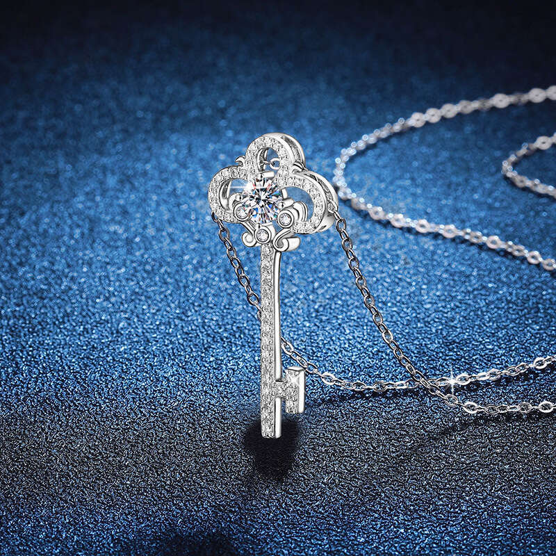 Live S Sier Pendant Twilight Key Clavicle Chain Moissanite Necklace b70
