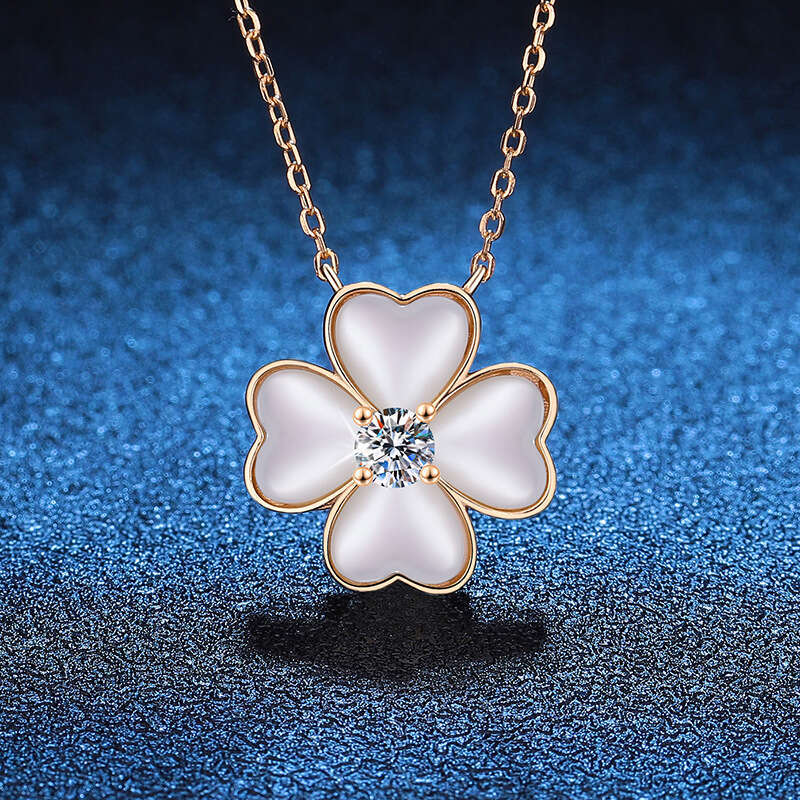 New Product S Sterling Sier Female Moissanite Pendant Natural White Fritillary Lucky Four-leaf Clover Necklace 4eb