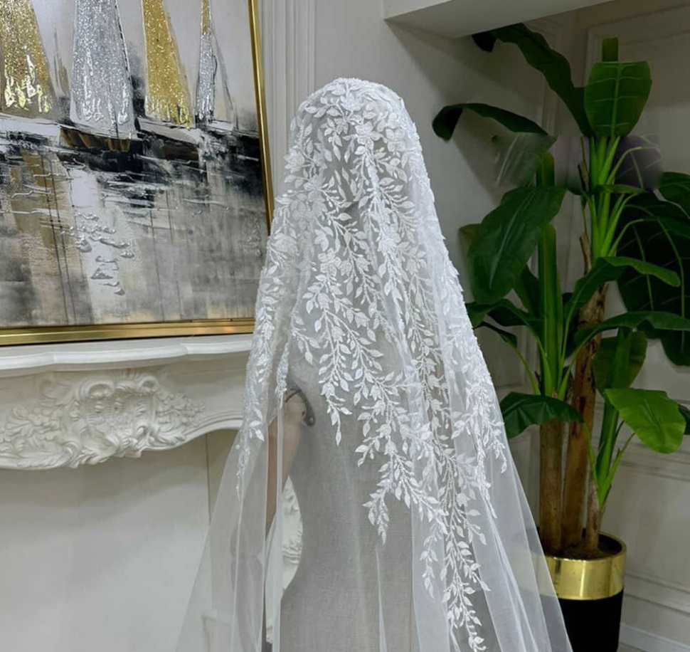 Luxurious Bridal Veils White Ivory Cathedral One Layer Woman Veil With Lace Applique Bride Accessories