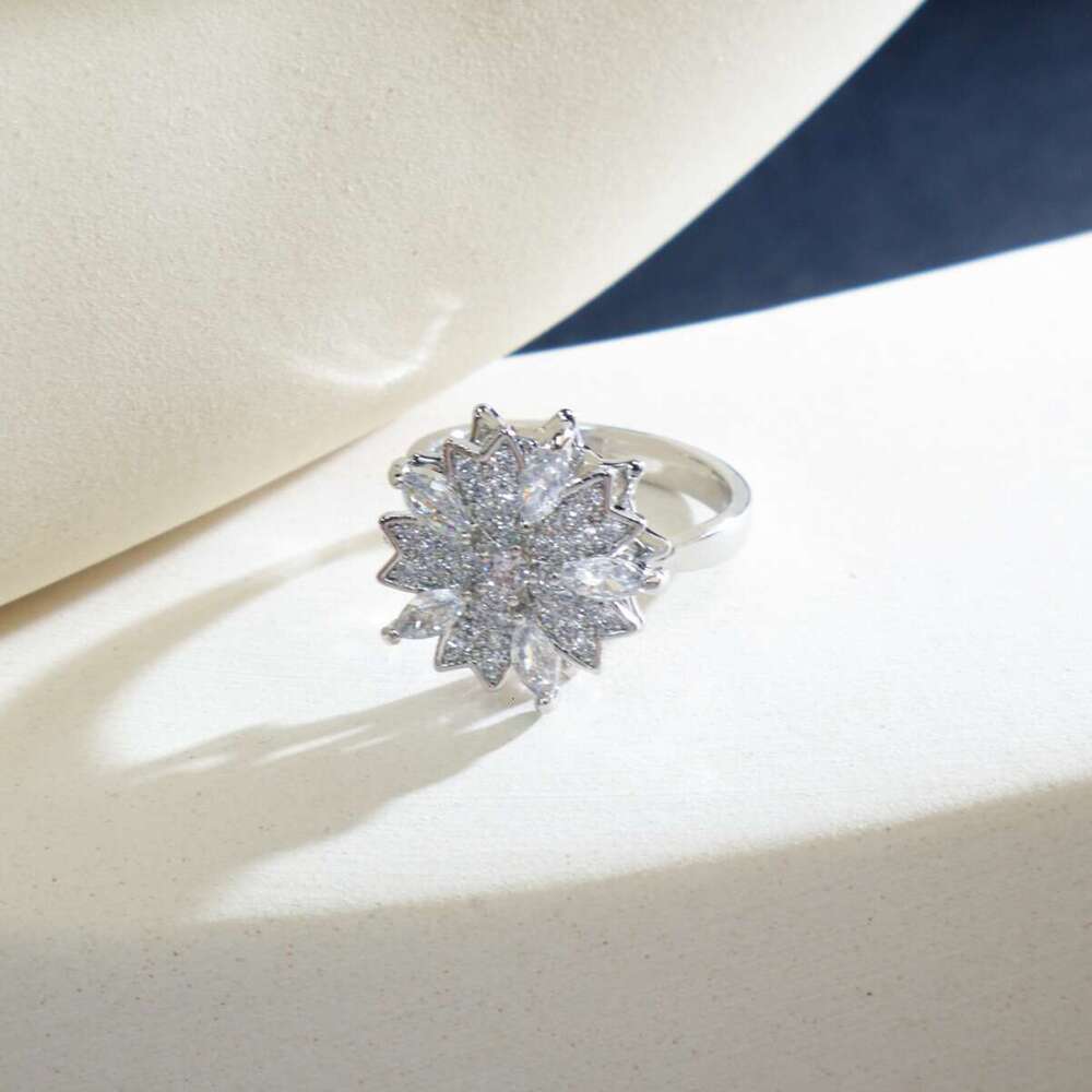 For Women Flower Rotatable Zircon Elegant Versatile High-end Niche Light Luxury Designer Jewelry Non-fading Ring