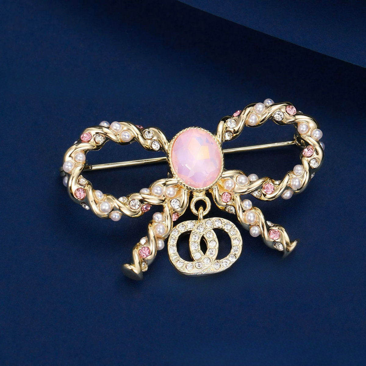 Luxury Bow Pearl brooch Designer Brooches Womens Brand Letter Brooch Pin Clothing Jewelry Pin Marry Wedding Party Gift Accessories