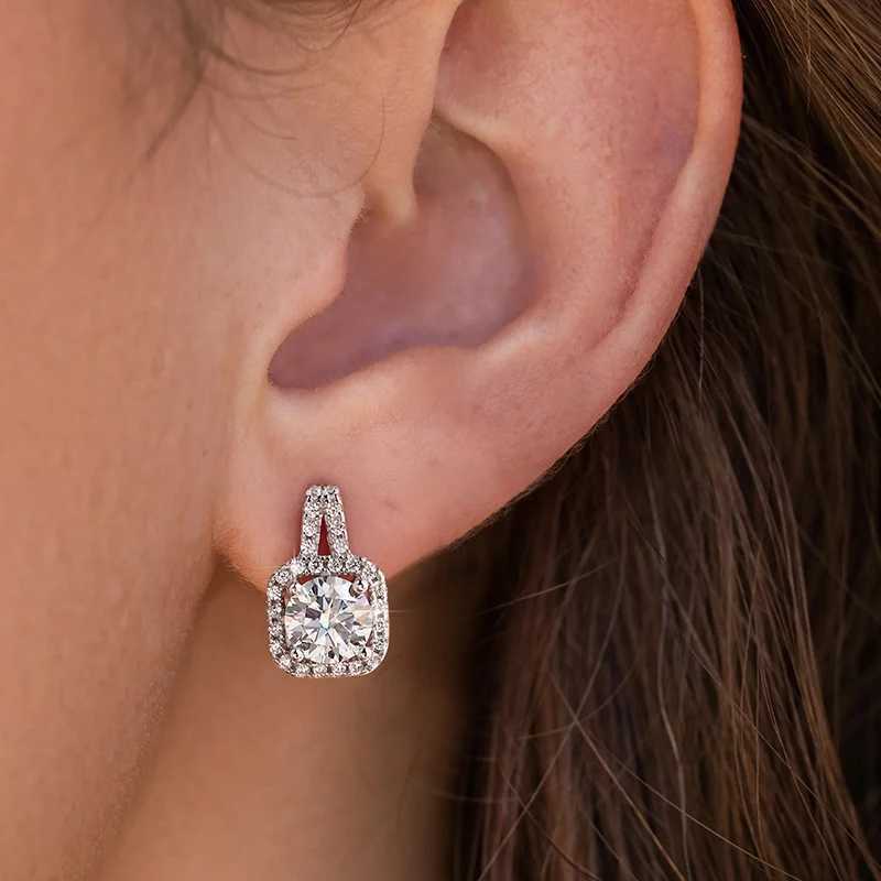 1CT Sparkling Moissanite Diamond Stud Earrings for Women Gift 925 Sterling Silver Plated with 18k White Gold Wedding Jewelry XJ250718