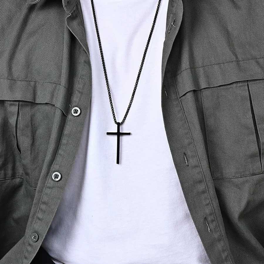 Stainless Steel Cross Crucifix Necklace For Men With Pendant Chain Prayer Religious Metal Jewelry W250718