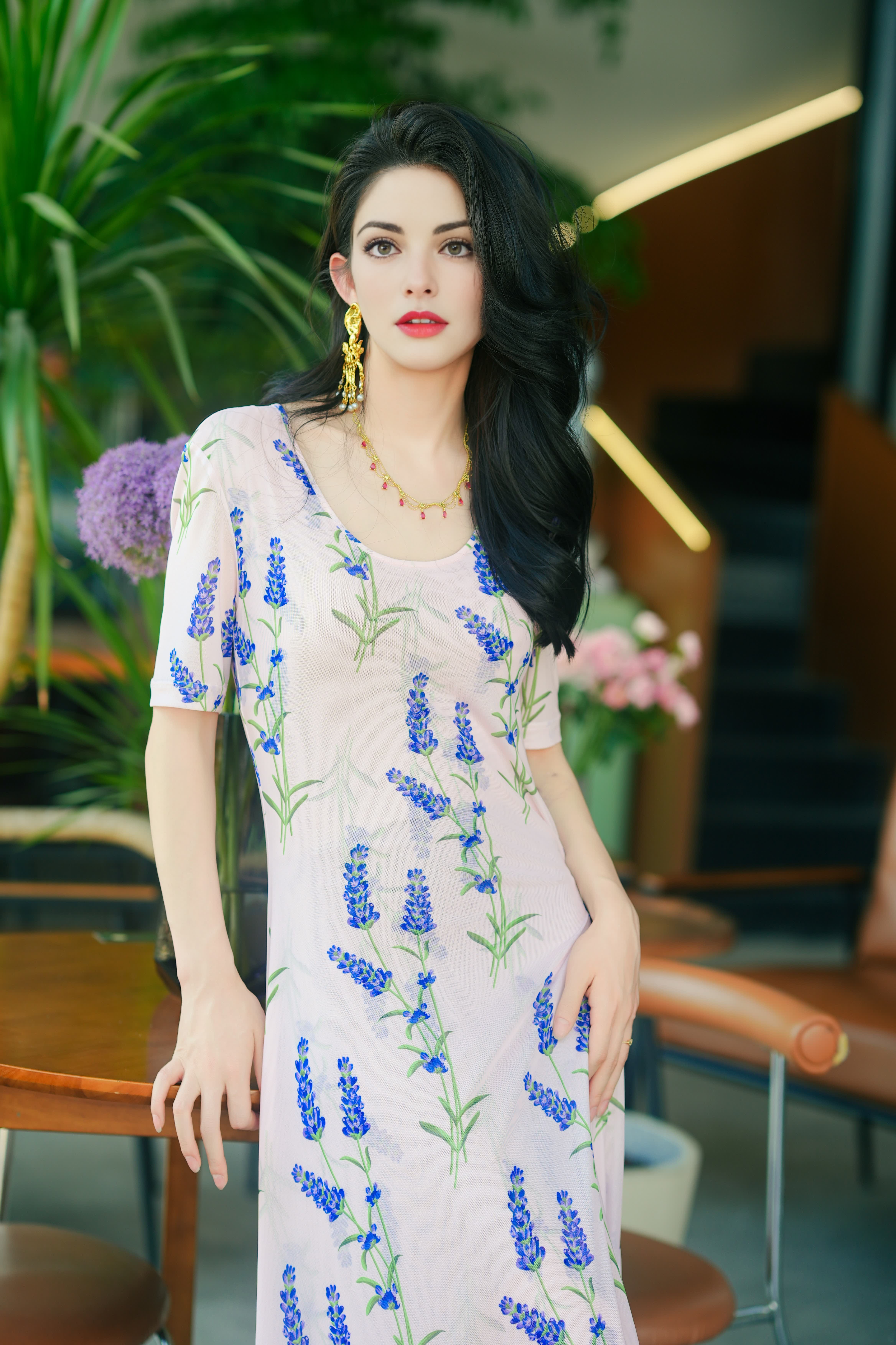 HZHJ's new original designer lavender dress exudes a retro and white vibe, exuding a high-end aristocratic vibe