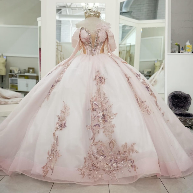 Light Pink Shiny Quinceanera Dresses Ball Gown Off The Shoulder Applique Lace Beads Tull Party Birthday Sweet 16 Dress Vestidos 15 anos