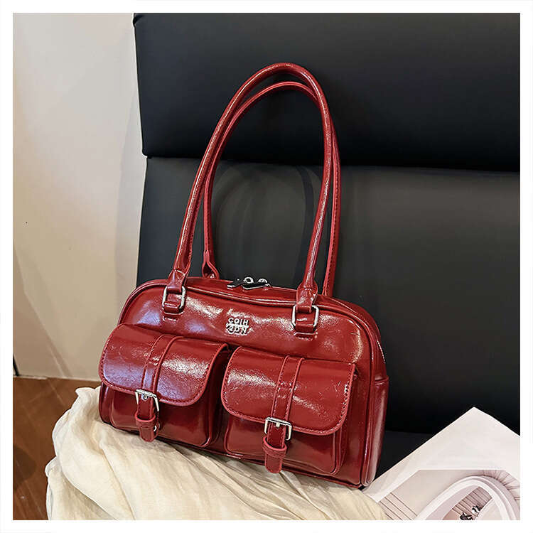 Trendy Pillow for Women 2025 New Fashionable Boston Commuter Handbag Shoulder Bag