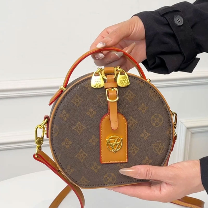 2025 High-grade Women's PU Shoulder Crossbody Light Luxury Multifunctional Zipper Closure Niche Crossbody Bag