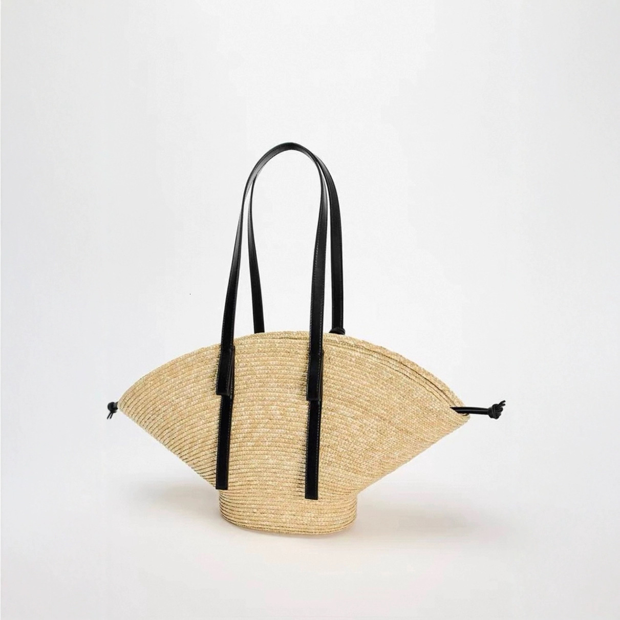 Summer New Women's Single Shoulder Crossbody Bag with Kikyo Flower Weaving Large Capacity Simple Leisure Beach Vacation Handbag New Designer Bag