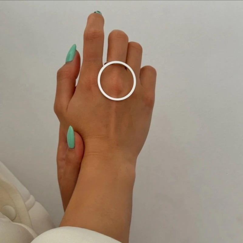 2-piece set of simple European and American hollow circle ring set for womens daily versatile brass material model 250716