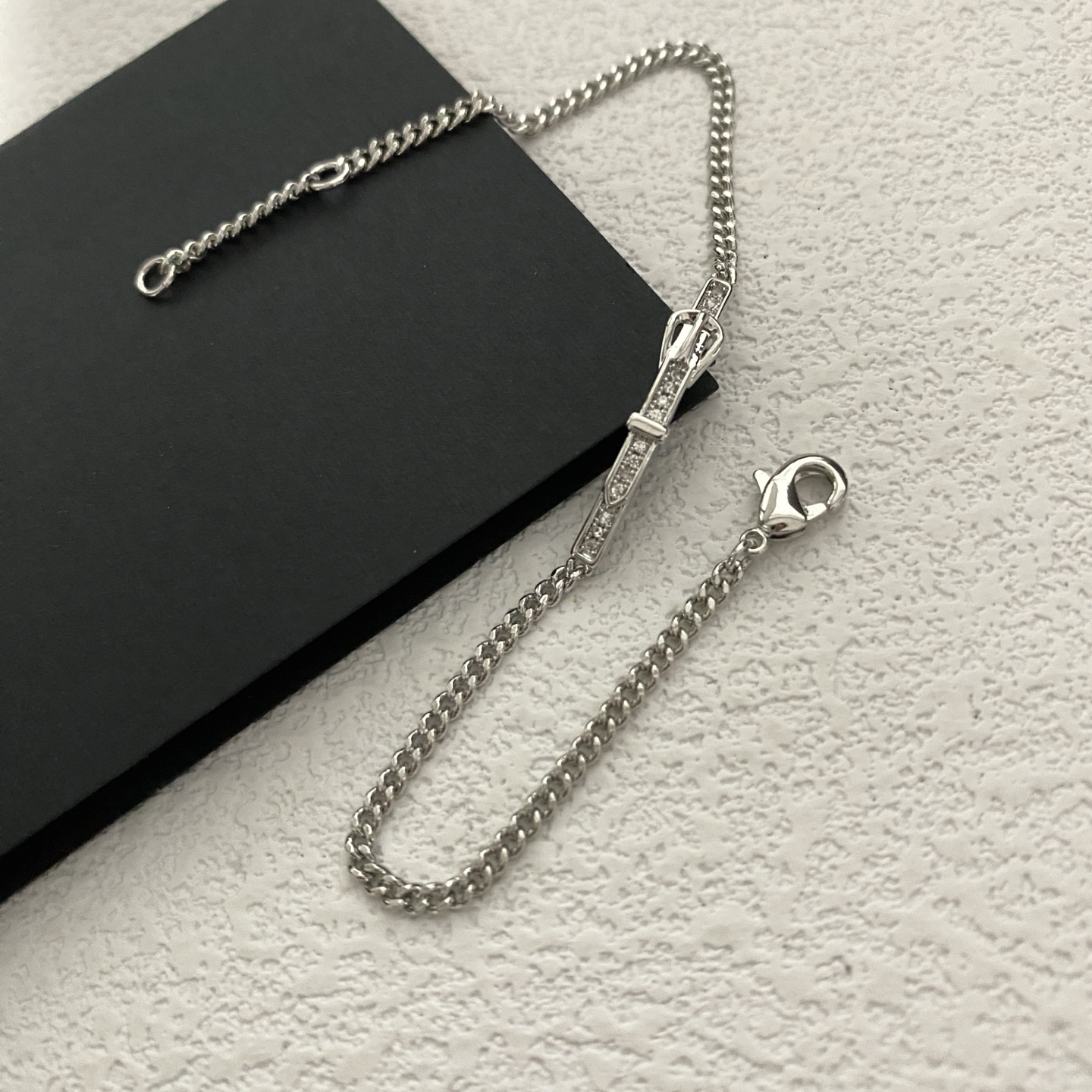 Silver - Toned Chain Necklace With Rhinestone - Encrusted Buckle Detail Edgy Daily & Trendy Jewelry Gift For Her High - Quality And Stylish Accessory