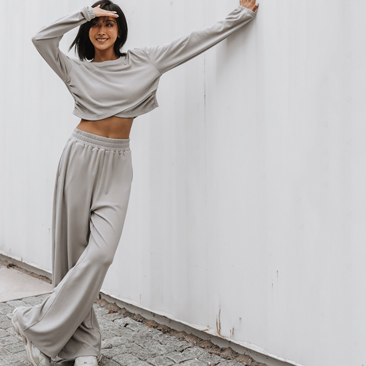new Free shipping designer hoodie for women Sports fashion casual minimalist hooded sweatshirt set two-piece set