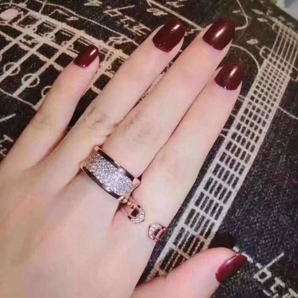 V Plated Rose Gold Inlaid Full Diamond Small Waist Wide Version Ring Exquisite Luxury Jewelry