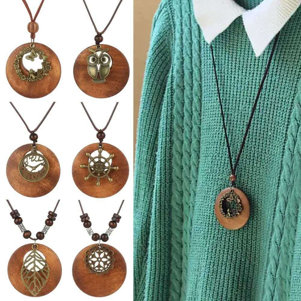 Hot Retro Ethnic Sweater Chain Round Wooden Long Sweater Necklace Vintage Clock Pendant Jewelry Neck Accessories Gifts Collar W250718