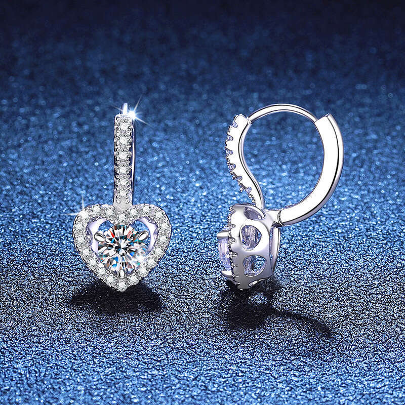 S Pure Sier High-End Feel Heart 1 Carat Moissanite Earrings c68