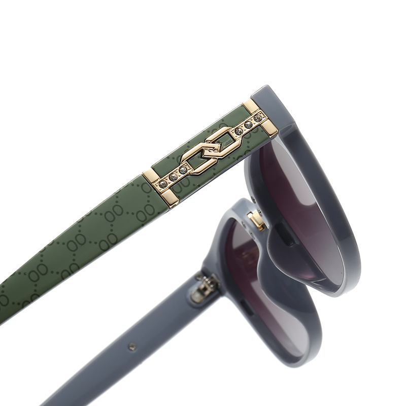 Designer Sunglasses For Women Men Round Style Sunglasses Fashion Classic Sunglasses Luxury Polarized Goggle Pilot PC Frame Oversized UV400 Eyewear SP2