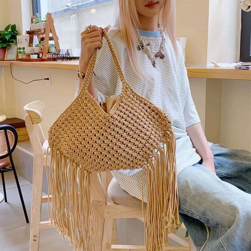 Fashion Tassel Hollow Shoulder For Women Brand Largecapacity Retro Hand-woven Beach Bag New Commute Versatile Totebag