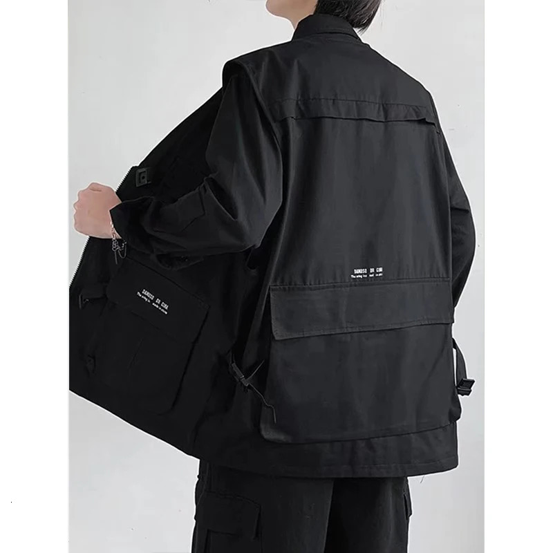 Sleeveless Vest Men Summer Korean Casual Loose Solid MultiPockets Tops Fashion Versatile Black Handsome Workwear Coat 250707