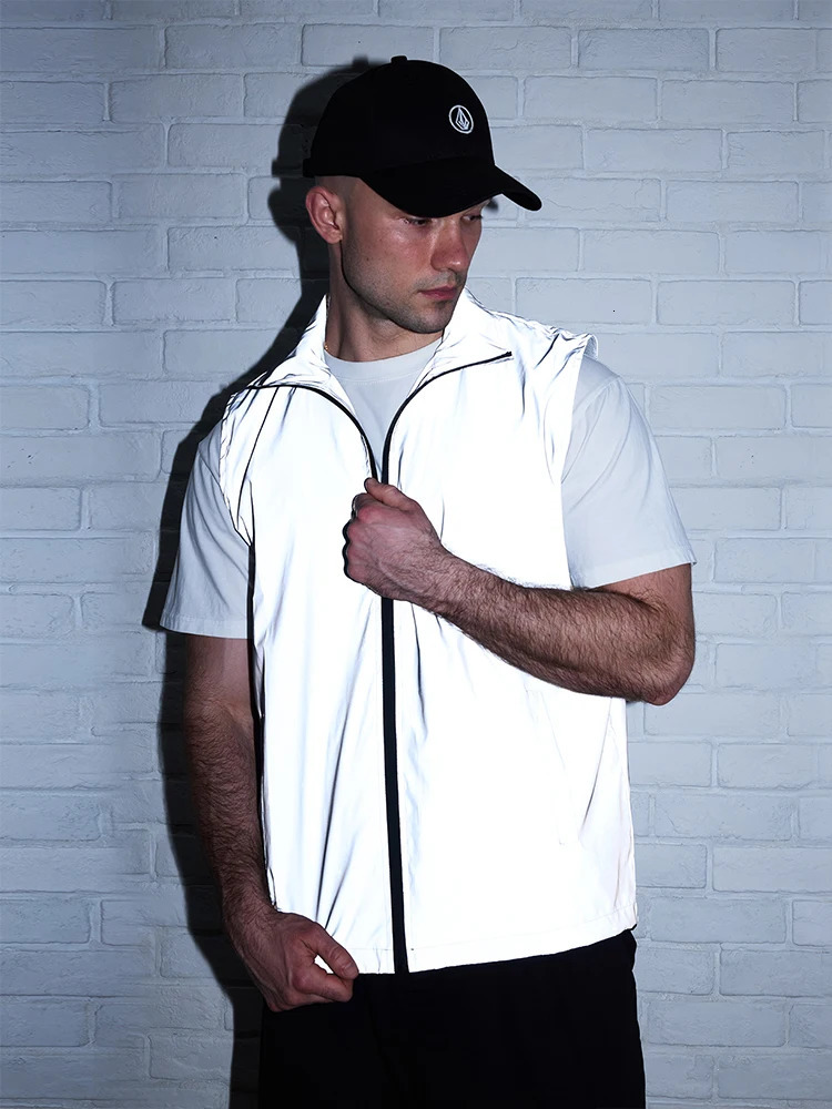 Spring Summer Thin Mens Reflective Vest Night Running Outdoor Stand Collar Sleeveless Jacket Streetwear Dancing Hiphop Clothes 250707