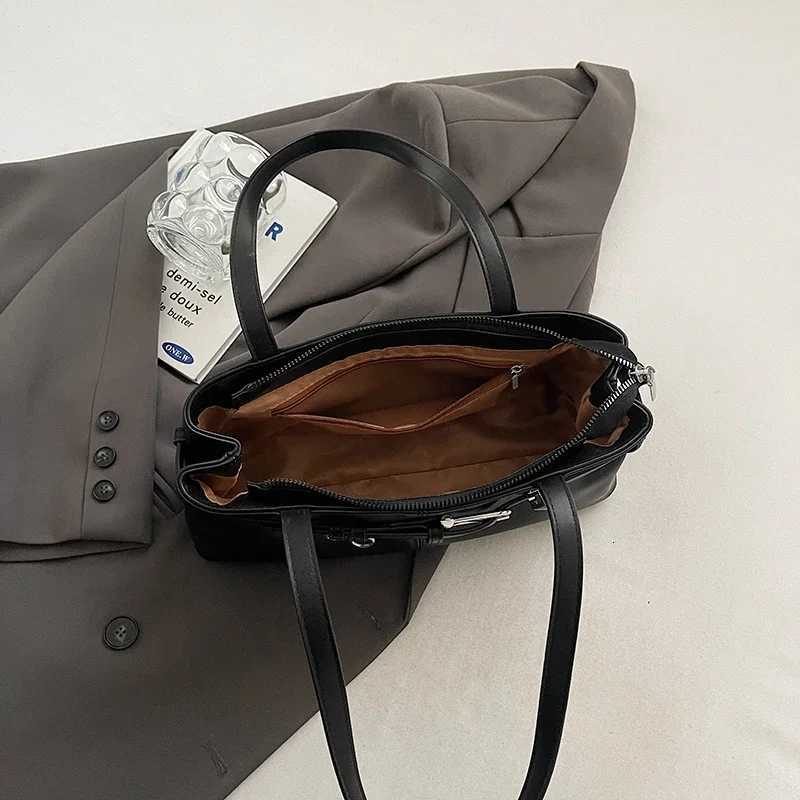 Leftside Small PU Leather Solid Color Underarm Bags for Women 2025 Y2K Ladies Shoulder Bag Femmes Handbags and Purses Tote Bag Y250718