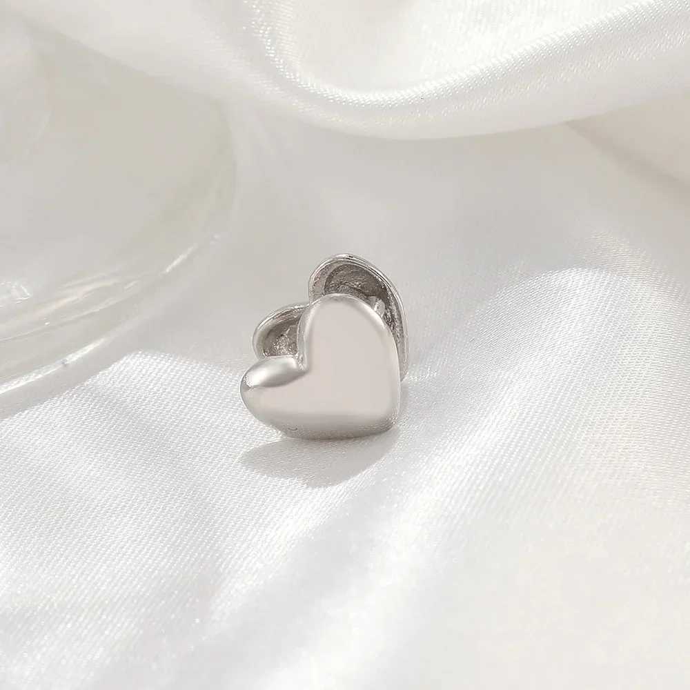 1PC Vintage Simple No Piercing Fake Heart Clip Earrings for Women Fashion Jewelry Silver Color Ear Cuff 2024 New Party Gifts XJ250718