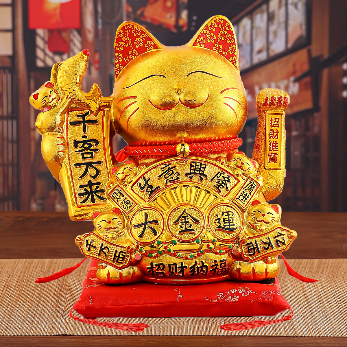 Good Fortune Cat Figurines Ceramics modernes Idéal pour le conception d'intérieur Symbole de richesse pour la décoration intérieure Gold Placing