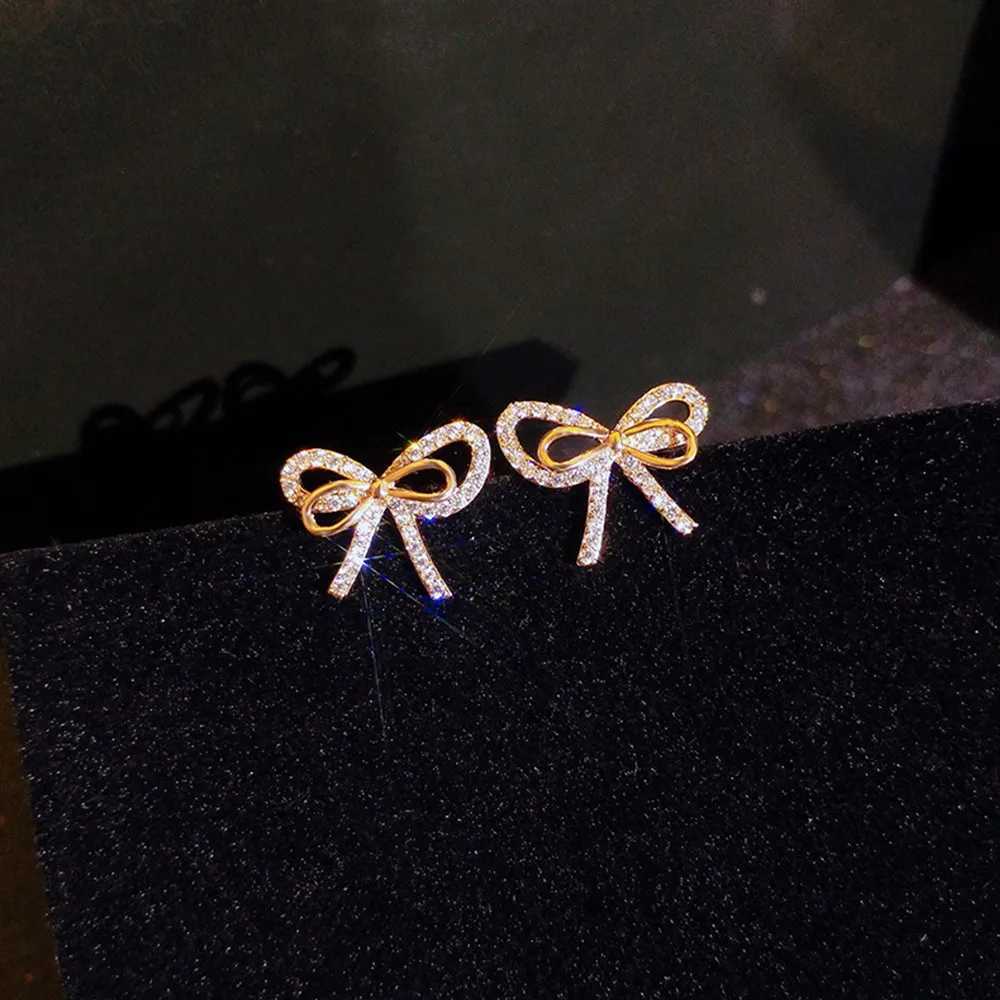 844 Luxury Gold Color Bow Stud Earrings Inlaid Crystal Cubic Zirconia Fancy Womens Earrings Daily Wear Chic Accessories Gift XJ250718