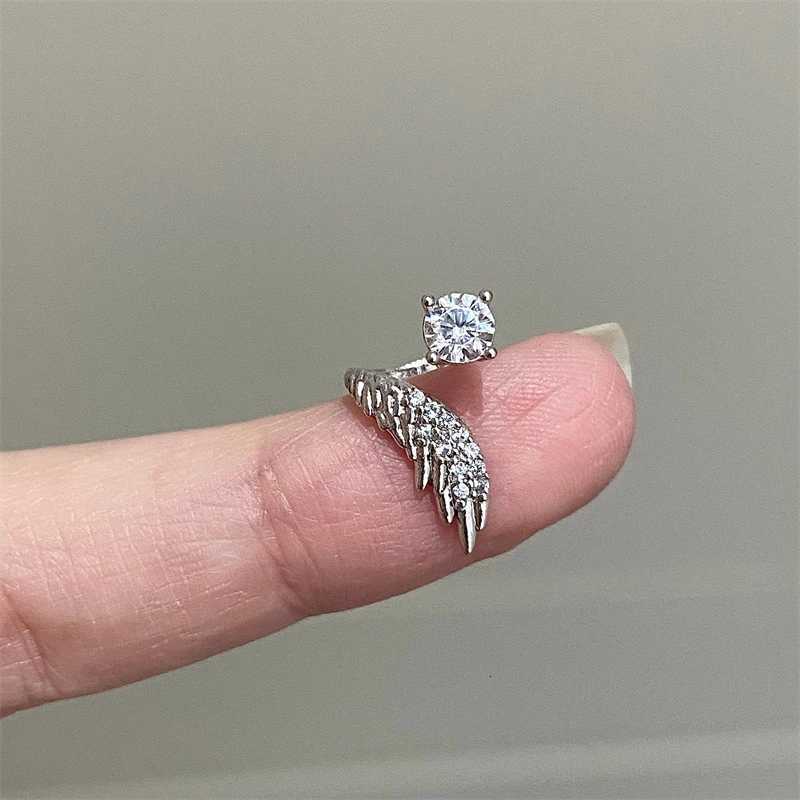 1pcs Silver Color Wing 316L Stainless Steel Ear Bone Nail for Women New Fashion Full of Rhinestone Earrings Accessories for Ear XJ250718