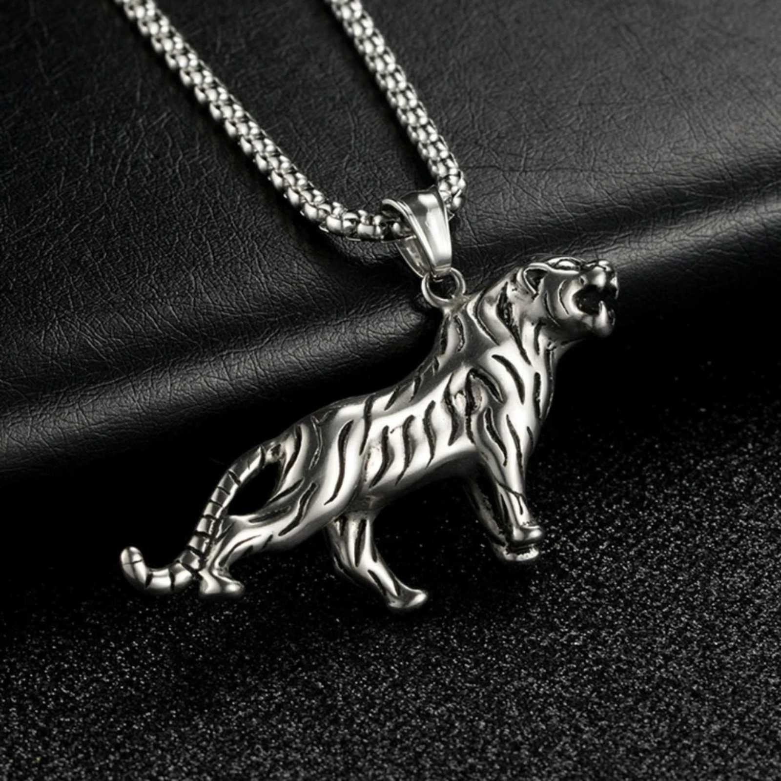 Titanium Steel Tiger Pendant Dining Tiger Shape Mens Necklace Fashion Men Accessories Whosa W250718