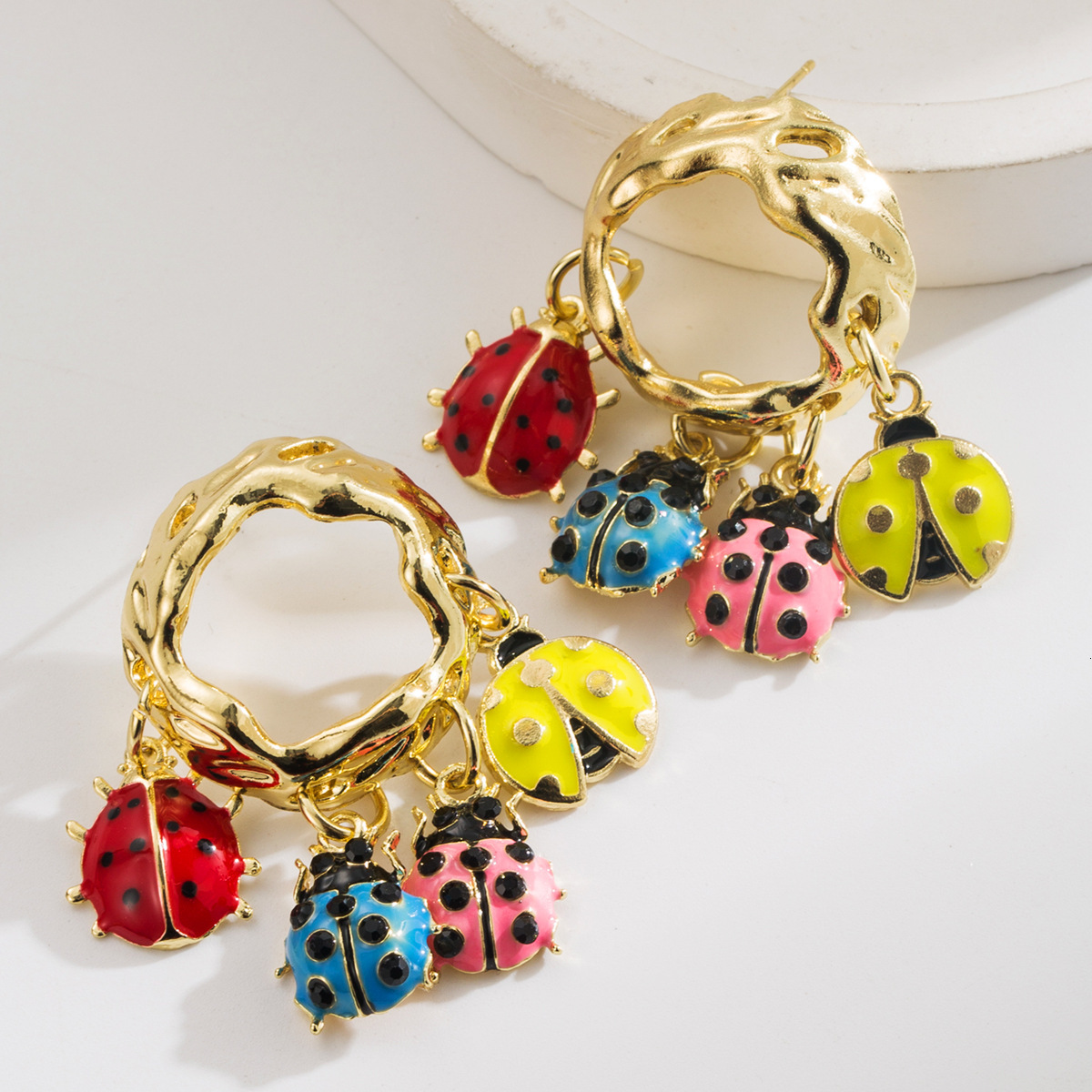 New Creative Personality Exaggerated Pearl-Studded Bee Alloy Oil-Drip Seven-Color Insect Earrings S Sier Needle Ear Jewelry ddmythur