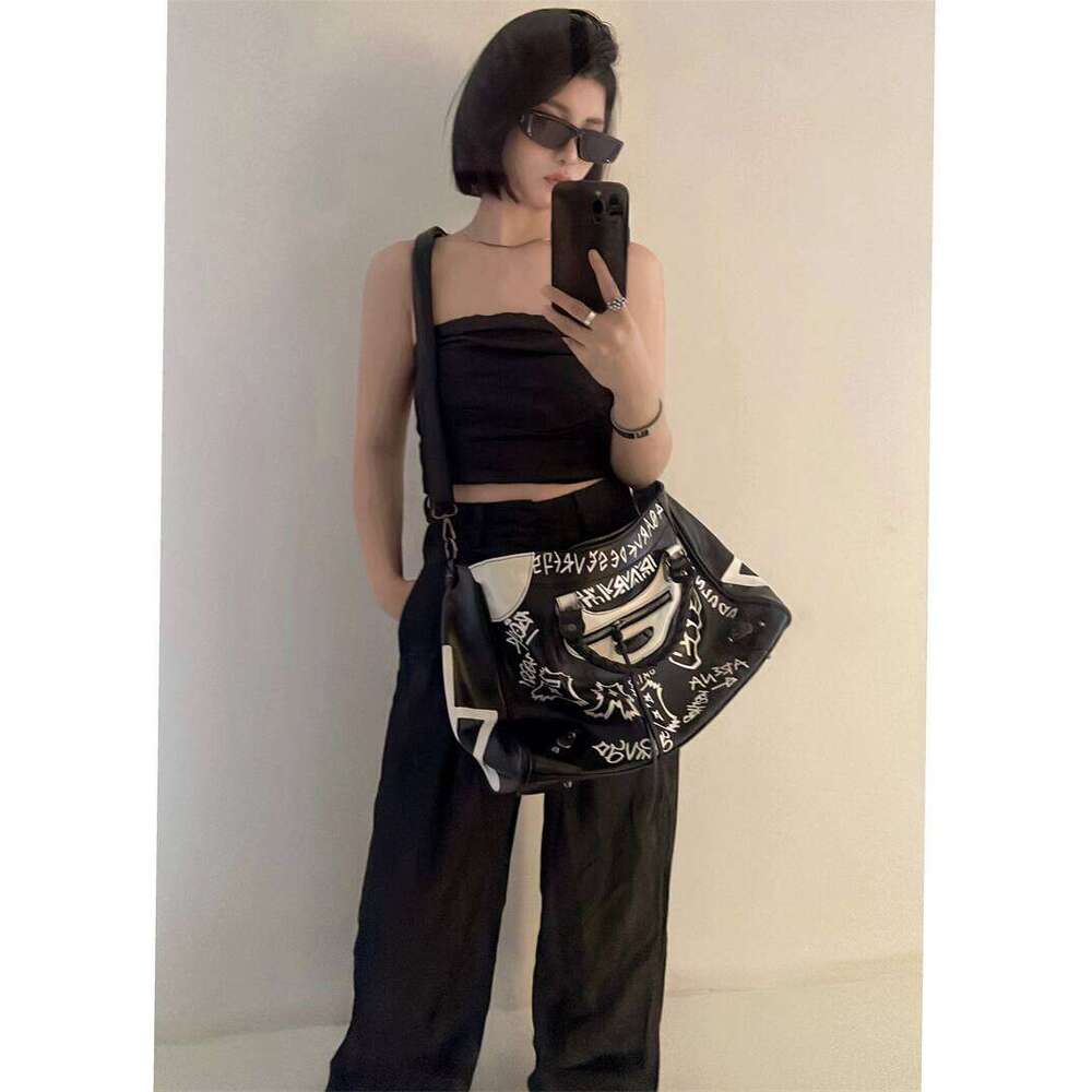 Graffiti Motorcycle For Women New Punk Rivet Travel Gym Commuter Tote Trendy Street Style Hot Girl Bag