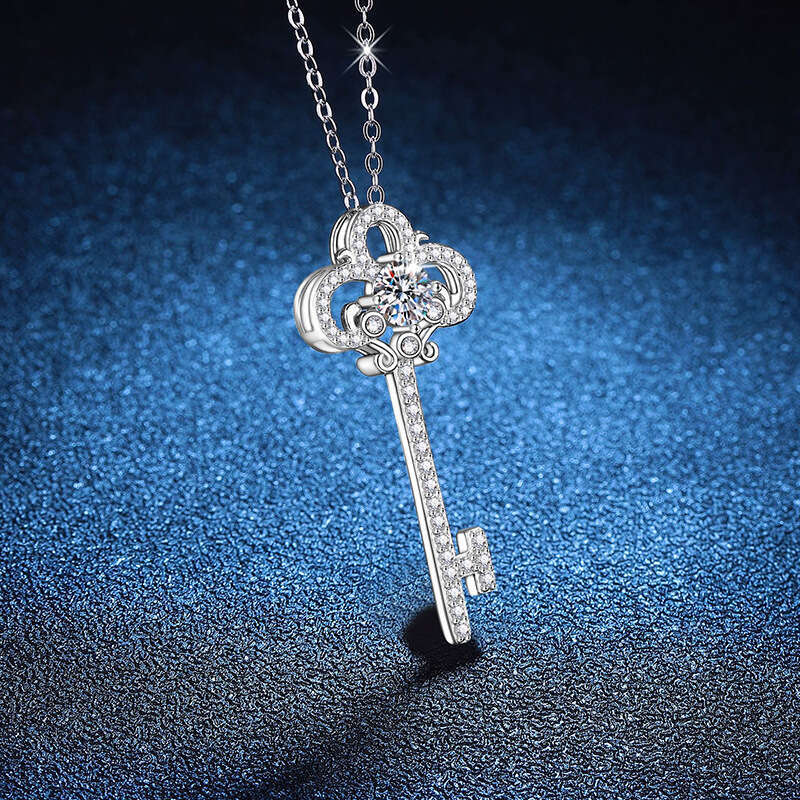Live S Sier Pendant Twilight Key Clavicle Chain Moissanite Necklace b70