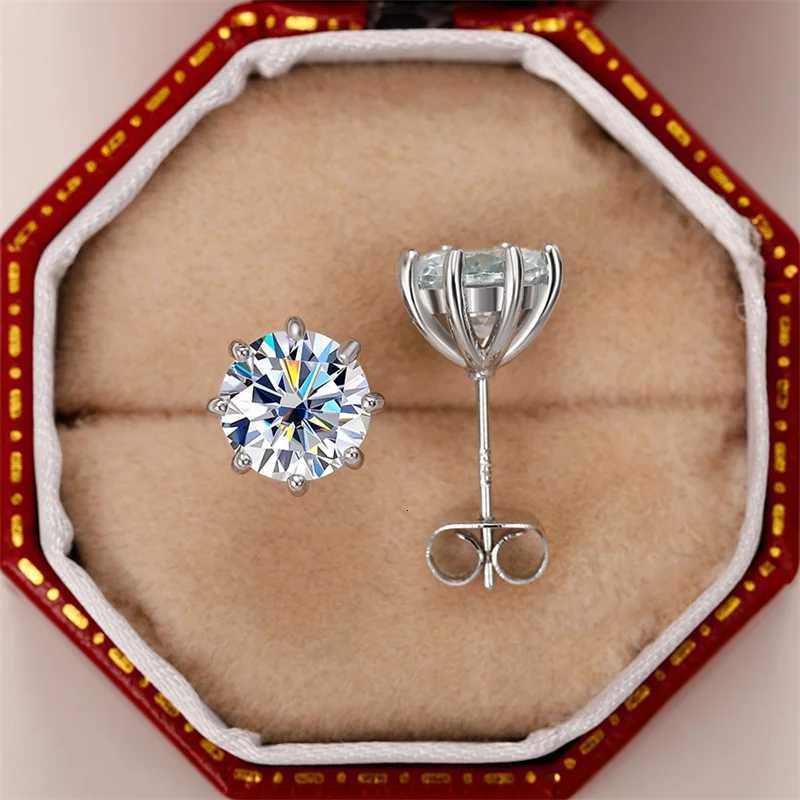 80s Fashion Versatile Female Cubic Zirconia Stud Earrings High Quality Silver Color Ear Piercing Earrings Women Jewelry Bulk XJ250718