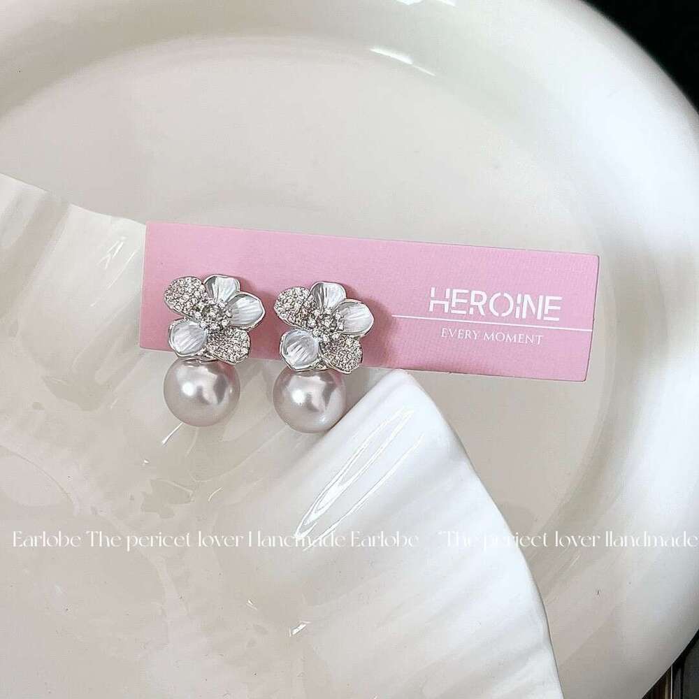 Manta Rose Pearl Zircon Set Versatile Light Elegant Unique High-end Feel Earrings for Women