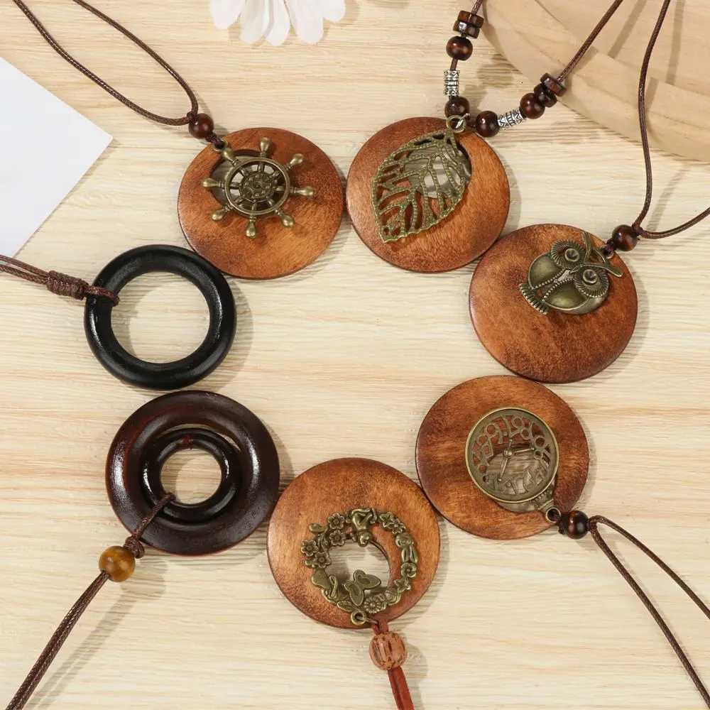 Hot Retro Ethnic Sweater Chain Round Wooden Long Sweater Necklace Vintage Clock Pendant Jewelry Neck Accessories Gifts Collar W250718