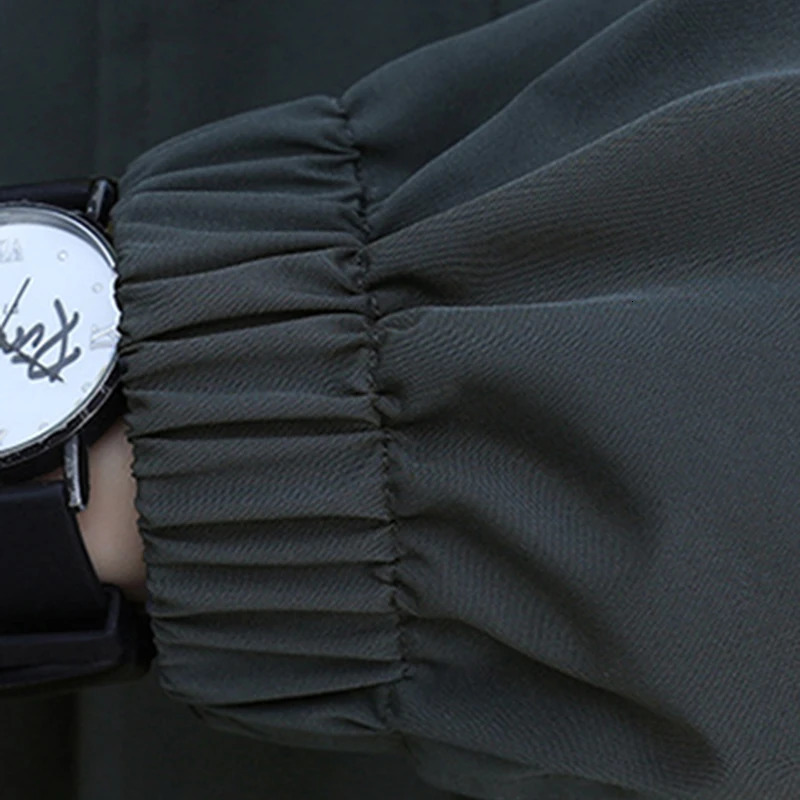 Mens Large Size Zipper Jacket Simple Color Matching Windproof Waterproof Mountaineering Spring And Autumn Fashion Jacket 250717