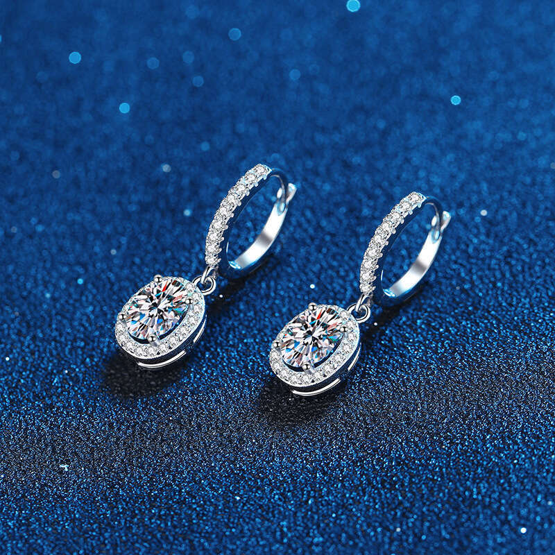 One Carat for Women, Sterling Sier Classic Egg-Shaped Plated Moissanite Earrings 2fd