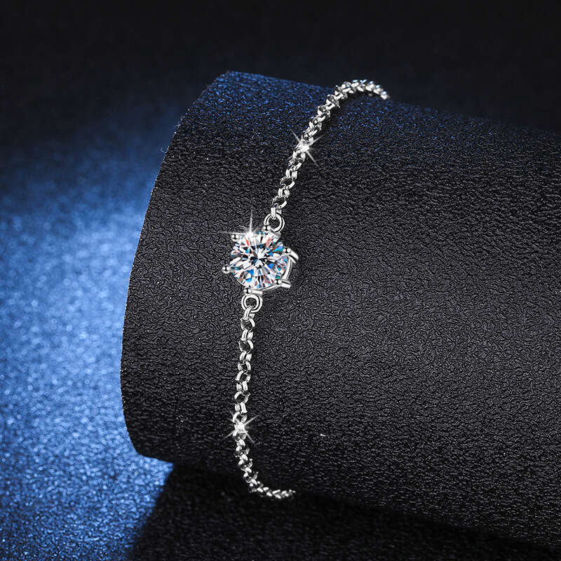 Moissanite Six-Prong Sier Bracelet for Women, INS Style, Light , Fashionable, Exquisite Craftsmanship, Quality f5c