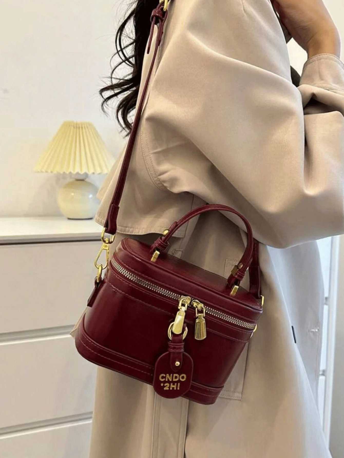 Vintage Leather Tote Bag with Gold Zippers Adjustable Straps - Red/Black/Varnish Red Multi-Color Optical Glossy Finish Crossbody Y250718