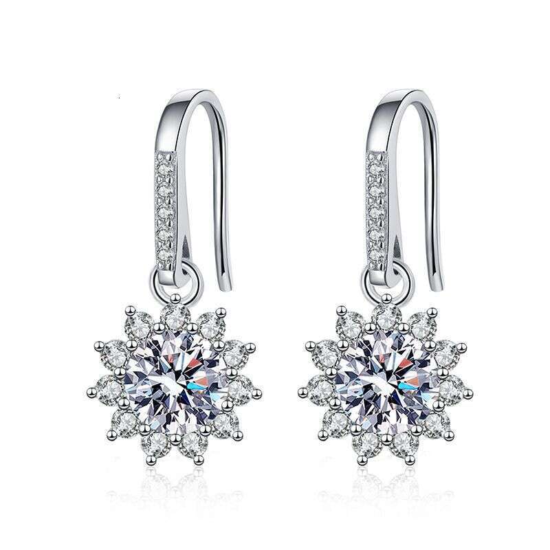 S Pure Sier New Classic Elegant Suower Stud One Carat Moissanite Earrings for Women e0c