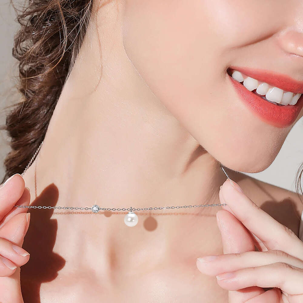 Perfect Round Natural Freshwater Pearl Collarbone Chain Niche Design Fashion Sier Small Light Bulb Necklace for Women