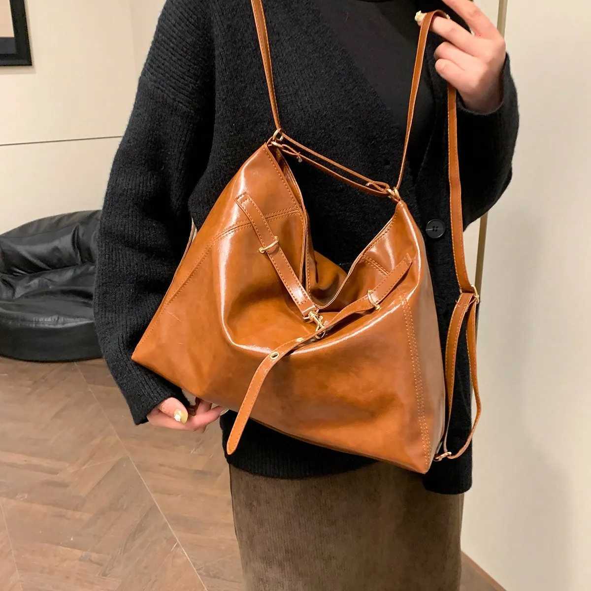New Vintage Classic Shoulder Bags For Women Casual Simple Y2K Backpack Large Capacity Cute Tote Bag Great Gift For Women Y250730