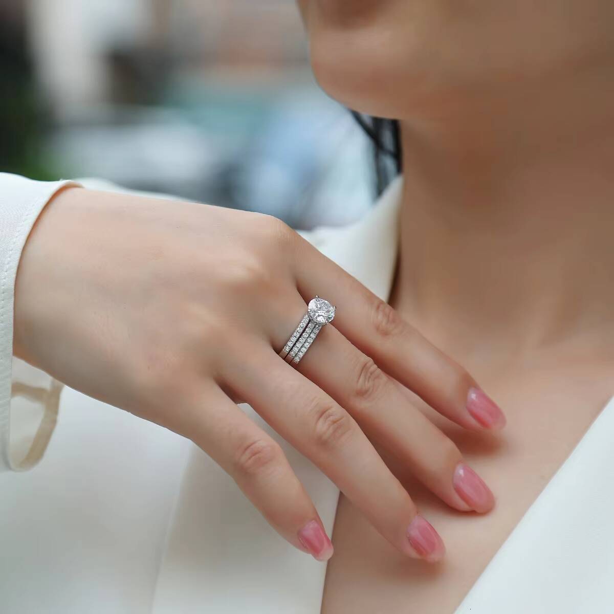 Zanlong 13772 2CT Stylish Elegant Womens Engagement 18K White Gold Plated Moissanite Diamond Ring Stackable Eternity Diamonds